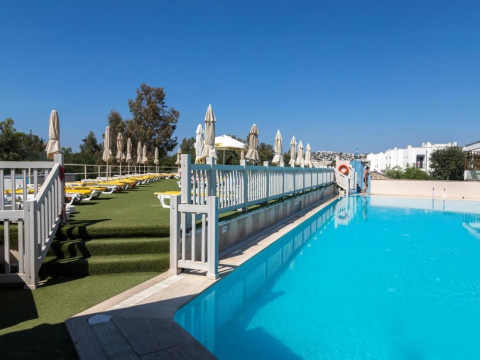 Smart Stay Beach Hotel