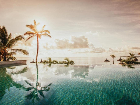 Long Beach, A Sun Resort