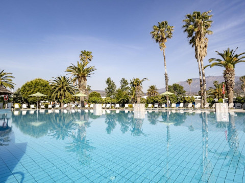 Comer Kinetta Beach