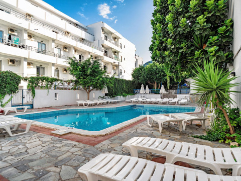 Iro Hotel