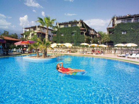 Titan Club Hotel