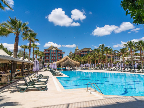 Siam Elegance Spa & Resort
