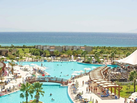 Aquasis Deluxe Resort Spa