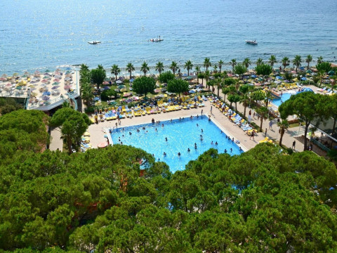HOTEL GRAND EFE
