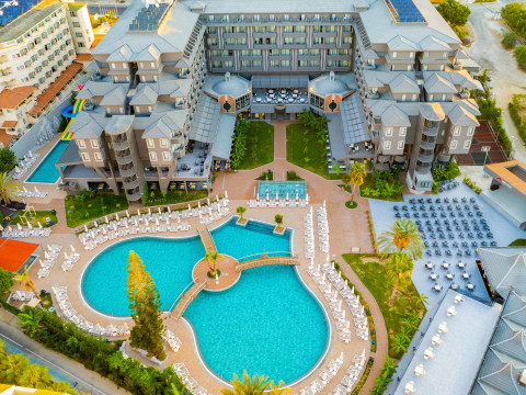 Nova Park Hotel