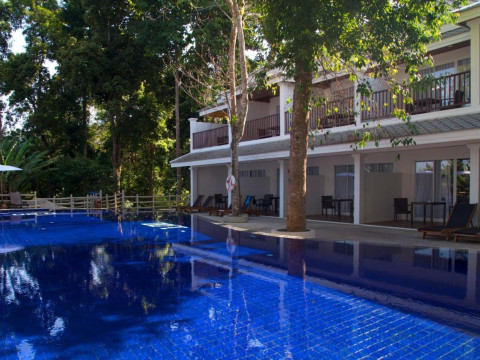 Sentido Khao Lak