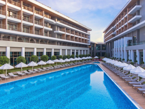 Acanthus Cennet Barut Collection 