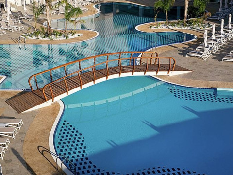 Vangelis Hotel and Suites