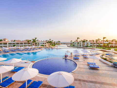 Pickalbatros Dana Beach Resort