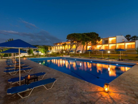 Pavlina Beach Hotel