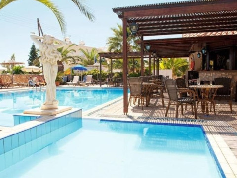 Anais Bay Apartments