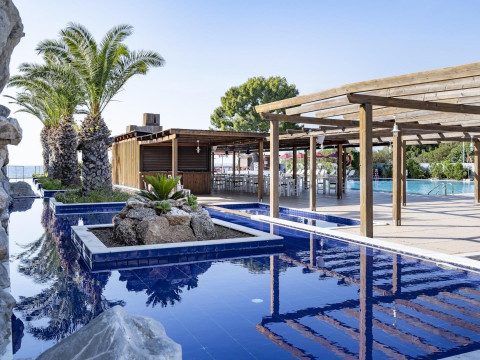 Comer Kinetta Beach