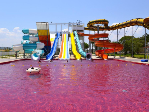 ONE RESORT Aqua Park