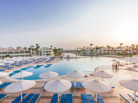Pickalbatros Dana Beach Resort