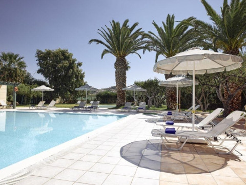 CHC Tylissos Beach