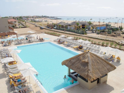Oasis Salinas Sea