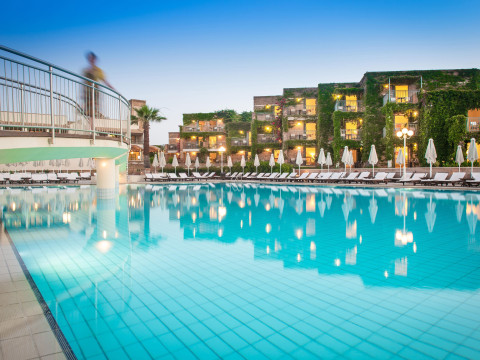 Bella Beach Resort