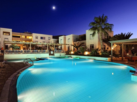MEROPI HOTEL