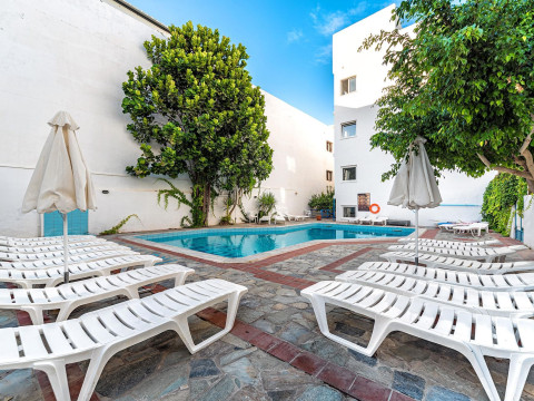 Iro Hotel