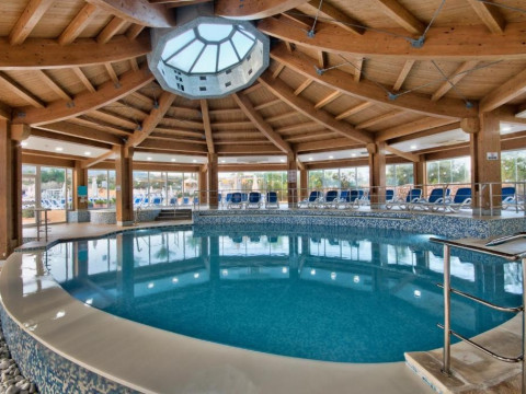 db Seabank Resort & Spa