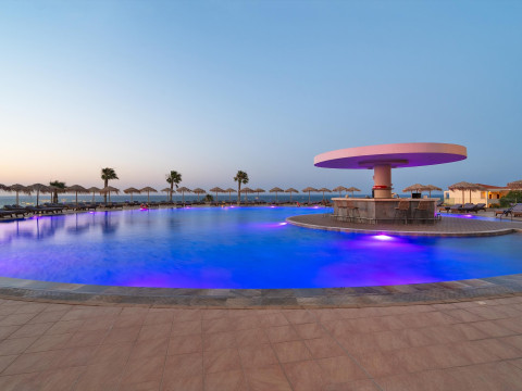 Kresten Royal Euphoria Resort