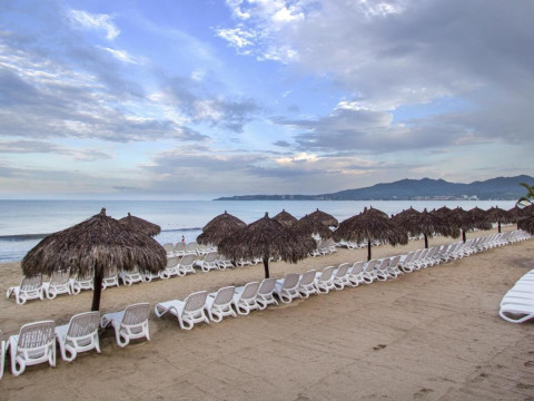 Royal Decameron Complex