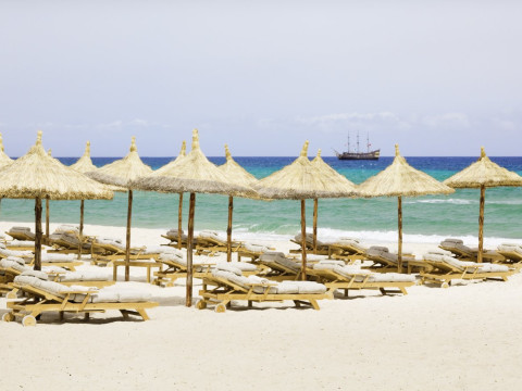 Mövenpick Resort Marine & Spa