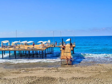 Blue Fish Hotel