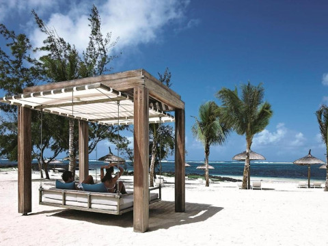 Long Beach, A Sun Resort