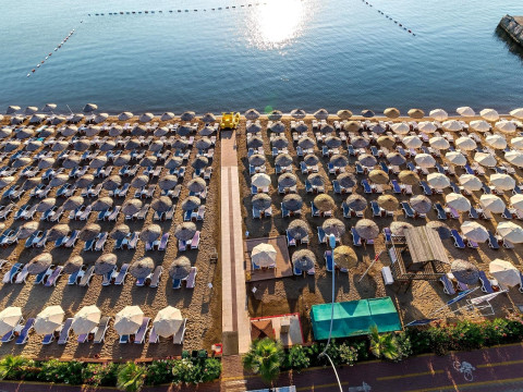 AQUA HOTEL