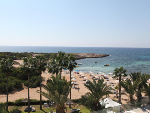 Dome Beach Hotel & Resort
