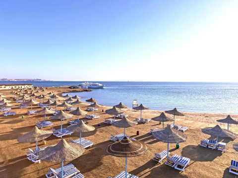 Royal Lagoons Resort and Aqua Park
