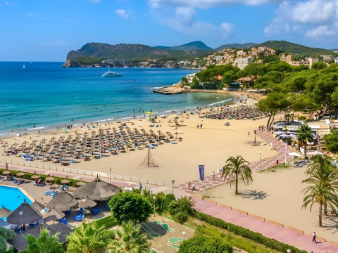 Vibra Beverly Playa