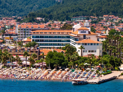 LETOILE HOTEL