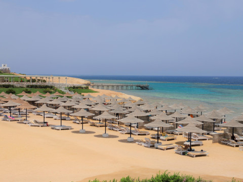 Sirena Beach Resort & Spa