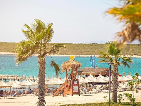 Aquasis Deluxe Resort Spa
