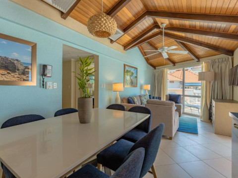 Playa Linda Beach Resort