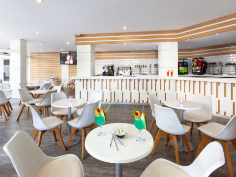 Playaolid Suites & Apartments