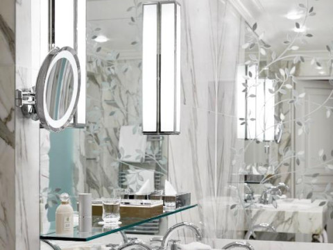 Plaza Athenee - Dorchester Collection
