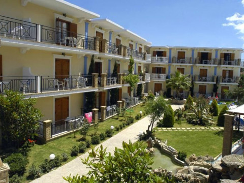 Plaza Pallas Hotel