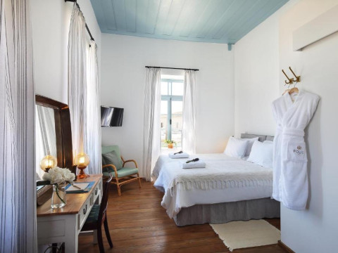 Polis 1907 by Louis Hotels