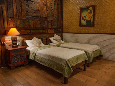 Pondok Pitaya Hotel, Surfing & Yoga