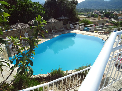 Ponti Beach Hotel
