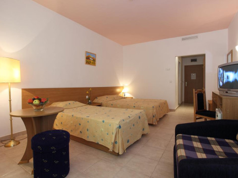 PORFYRIOS COUNTRY HOUSE