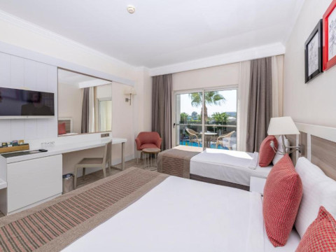 Port River Hotel And Spa