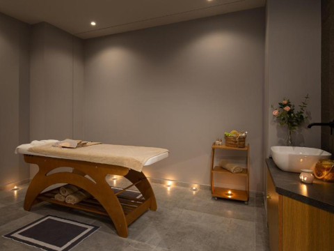 Portes Lithos Luxury Resort