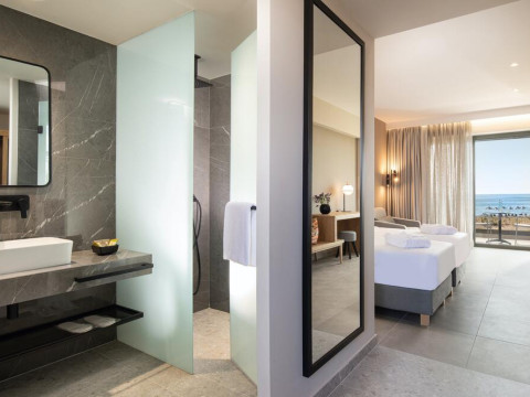 Portes Lithos Luxury Resort