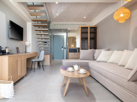 Portes Lithos Luxury Resort