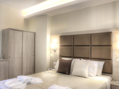 PORTO DEMO BOUTIQUE (ADULTS ONLY)