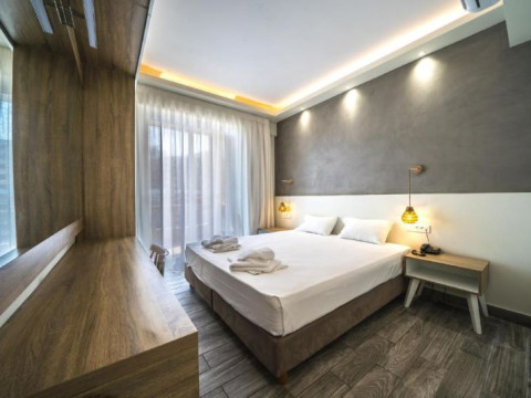 PORTO KALAMAKI HOTEL